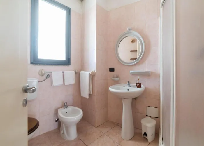 Daire Casa Del Sol Levante Near The Sea - Happy *